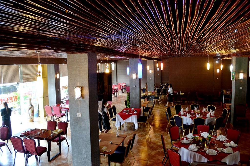 Excel Palace Hotel Yangon Extérieur photo